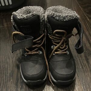 Target Kids Black and Gray Snow Boots